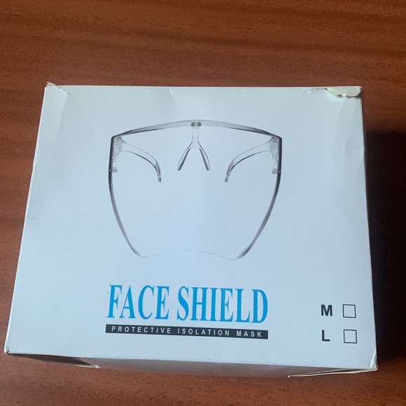 Protective Isolation Mask - Picture 5 of 8